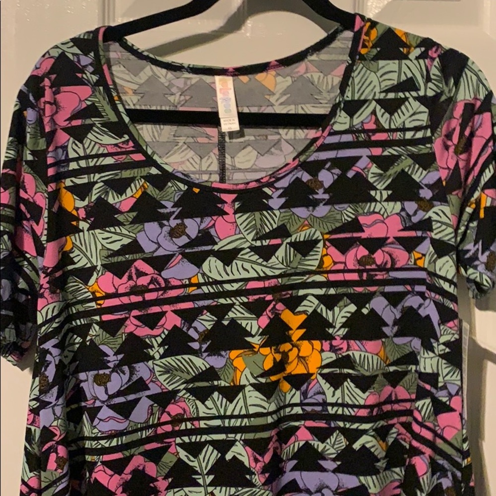 Lularoe BNWT XS Perfect T